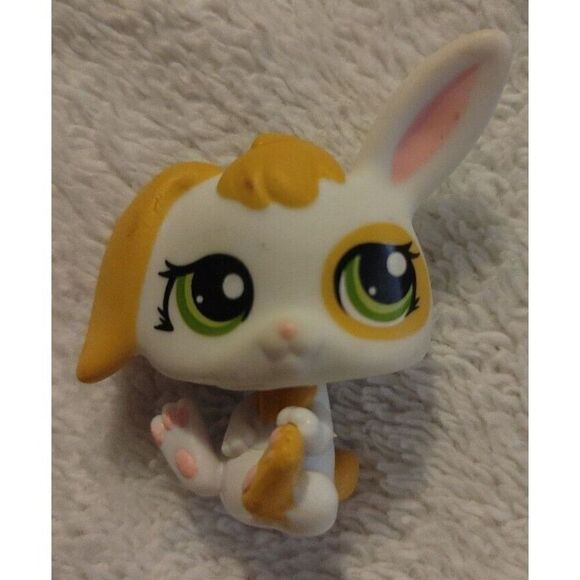 Littlest Pet Shop LPS #1417 Yellow And White Long Ear Bunny Green Eyes Hasbro - Picture 1 of 4